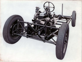 Bild Morgan 4-4 (1936) - das Stahlchassis und die damaligen Aufhängungskonstruktion auf einer Archivdarstellung