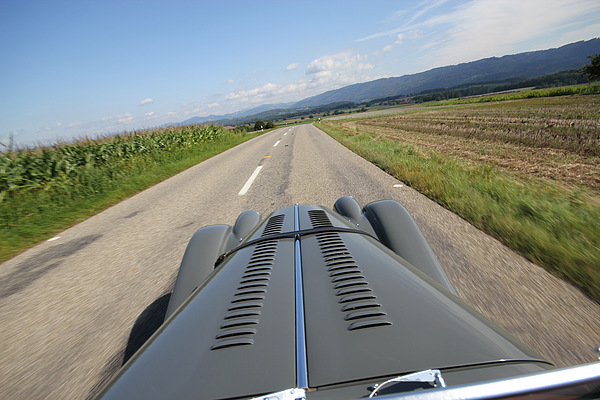 Morgan 4/4 (2011) - Motorhaube mit Luftöffnungen
