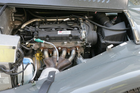 Morgan 4 4 (2011) - moderne Motorentechnik im zeitgenössischen Morgan