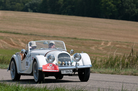 Morgan 4/4 Series V (1966) – RAID Suisse-Paris 2013 Morgan 4/4 Series V (1966) – RAID Suisse-Paris 2013