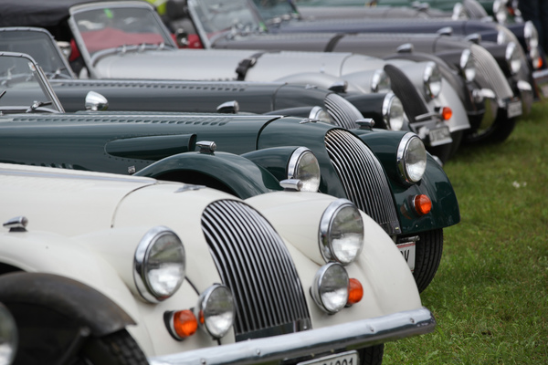 Morgan-Fahrzeuge, fast so weit man sehen kann - British Car Meeting Mollis 2017