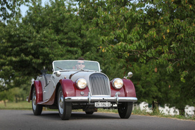 Morgan Plus 4 TR (1956) – Die Rückspiegel erfüllen eher eine dekorative Aufgabe