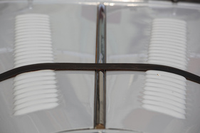 Morgan Plus 4 TR (1956) – Ein Lederriemen sichert die Motorhaube zusätzlich