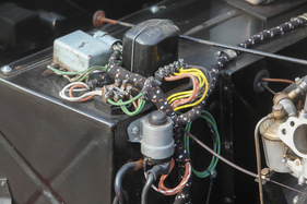 Morgan Plus 4 TR (1956) – Textilummantelte Kabel belegen des Restaurators Sinn fürs Detail