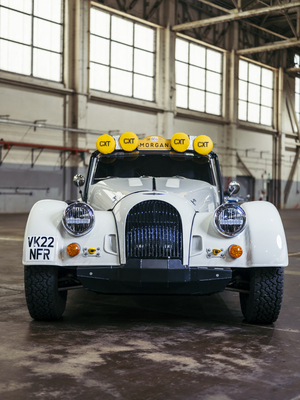 Bild: Morgan Plus Four CX-T (2022) – Ein leistungsfähiges Geländefahrzeug mit einem Turbomotor von BMW