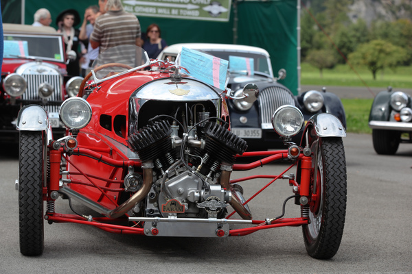 Bild Morgan Super Sport Three-Wheeler aus dem Jahr 1933 - mit 48 PS aus dem 1,3-Liter-Zweizylinder - British Car Meeting Mollis 2017