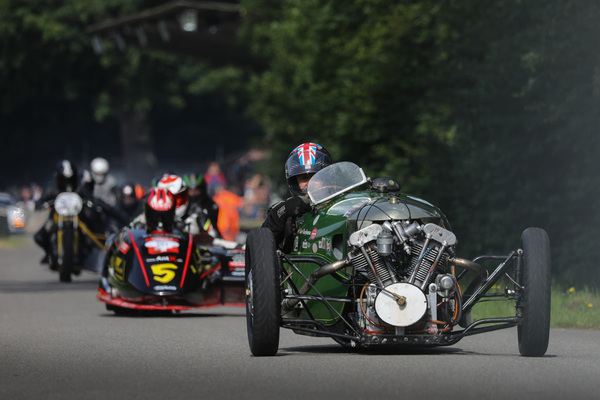 Bild: Morgan Three Wheeler (1930) - Startfeld 3 "Renndreiräder & Gespanne" - Oldtimer GP Brugger Schachen 2024
