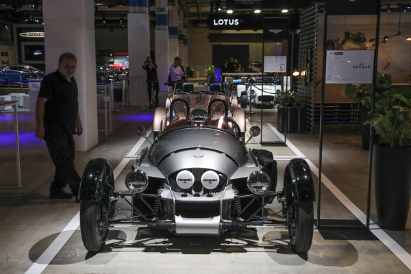 Morgan Three Wheeler (2022) - viel stärker kann man autofahren nicht reduzieren - Auto Zürich 2022