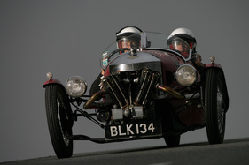 Morgan Threewheeler Super Sports (1934) - an der Ennstal-Classic 2012 - Orange Prolog