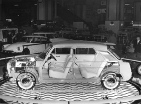 Morris 1100 (1962) - Durchsichtsmodell, gezeigt an der Earls Court Motor Show 1962