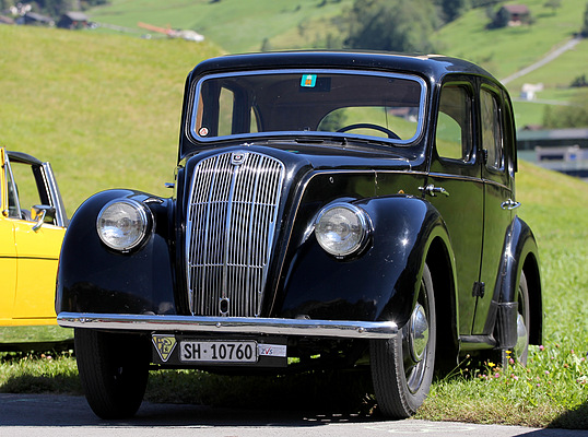 Morris 8 am British Car Meeting 2011 in Mollis - schon lange von unseren Strassen verschwunden
