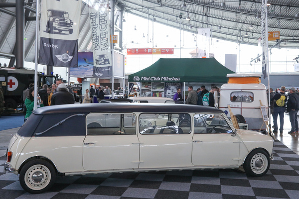 Morris Mini (1963) - umgebaut zur Stretch-Limousine, gezeigt vom Mini Club München - 24. Retro Classics 2025