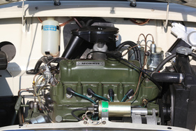 Morris Mini 850 Traveller - quer eingebauter, wassergekühlter Vierzylindermotor