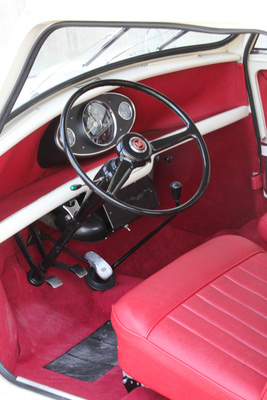 Morris Mini 850 Traveller - relativ flach liegendes Lenkrad