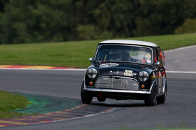 Morris Mini Cooper (1964) – «U2TC - Historic Motor Racing News» an den Spa Six Hours 2013 (1964)