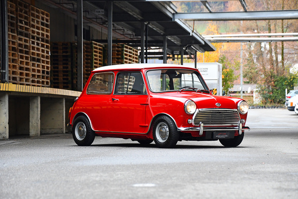 Morris Mini Cooper Mk II 1275 S (1968) - als Lot 121 an der "Gstaad Classic Car Auction" der Oldtimer Galerie Toffen am 29 Dezember 2023