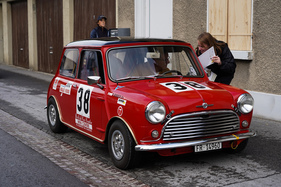 Morris Mini an der Einfahrt - Swiss Classic British Car Meeting Morges 2019
