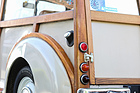 Morris Minor 1000 Traveller (1971) - Pragmatisch: Leuchten, Reflektor und Tankstutzen als Universalteile