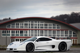 Mosler MT900 (2005) - flach und breit