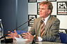 Mosley bei einer Pressekonferenz (© Daniel Reinhard, 1996) Mosley bei einer Pressekonferenz (© Daniel Reinhard, 1996)