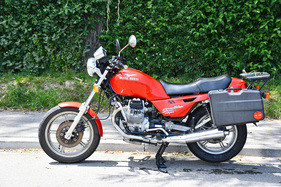 Moto Guzzi 750 Strada (1994) - gemeldet als Lot 130 für Versteigerung der Oldtimer Galerie Toffen vom 17. Oktober 2020
