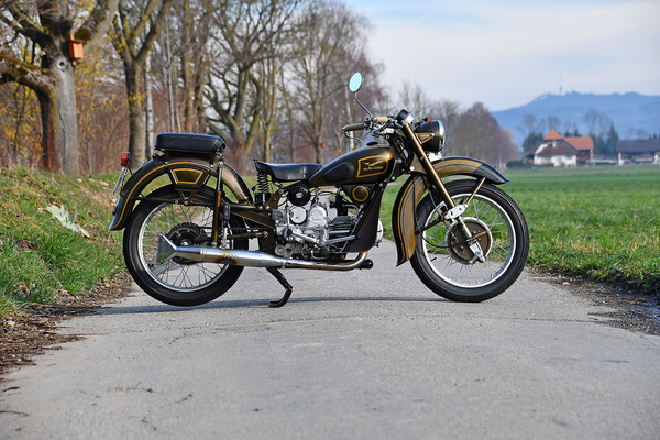 Moto Guzzi G.T.V. 500 (1948) - Lot 104 an der Versteigerung der Oldtimer Galerie Toffen am 23. März 2024
