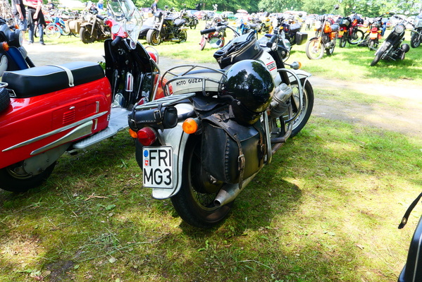 Moto Guzzi V7 Special noch mit DIN-Kennzeichen – Bockhorner Oldtimermarkt 2025
