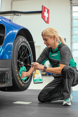 Motorex WorkWear im Einsatz bei Emil Frey Racing Motorex WorkWear im Einsatz bei Emil Frey Racing
