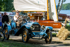 Motorisierung der Frühzeit in Form eines Hudson - 24 Tour du Pont 2015