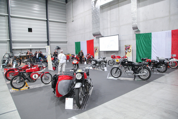 Image: Special motorcycle show of the "Friends of Old Motorcycles" club (FAM) - Swiss Classic World Lucerne 2021
