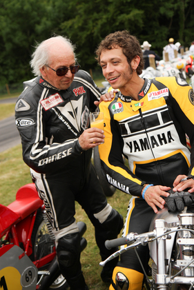 Motorradlegenden Phil Read und Valentino Rossi - Goodwood Festival of Speed 2015