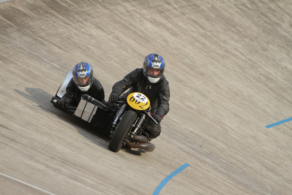 Motorräder - Yamaha Colonia Gespann von 1968 - Indianapolis Oerlikon am 26. Juli 2016
