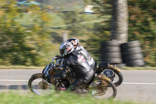 Bild Motorräder auf Tuchfühlung - Memorial Bergrennen Opfertshofen "Rendezvous am Kleinen Klausen" 2021