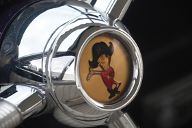 Muntz Jet (1952) - Das Logo zierte auch die Fernseher und Radios, die Muntz vertrieb