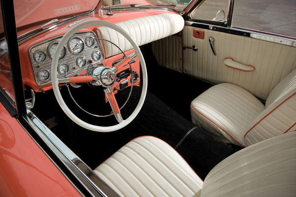 Muntz Jet (1953) - Luxuriöses Cockpit