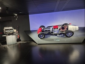 Museo Storico Alfa Romeo Arese – Nur dem Alfetta Tipo 159 (1947) gönnt das Museum ein Podest