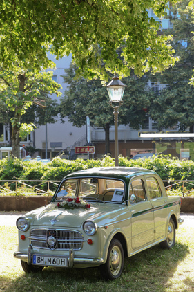 NSU Fiat Neckar 103 H (1959) - eng mit dem Fiat-Modell verwnandt, aber in Deutschland gebaut - 40. Oldtimer-Meeting Baden-Baden 2016