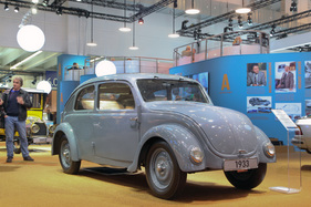 Bild NSU (Porsche) Typ 32 (1933) - Vorgänger des VW Käfers, gezeichnet von Erwin Komenda (Techno Classica 2017)