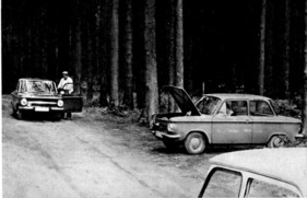 NSU Prinz 4 (1961) - Schichtübergabe bei den Testfahrten