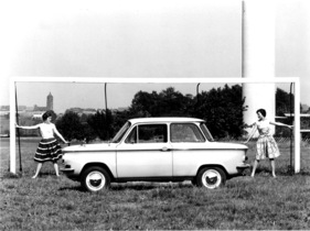 NSU Prinz 4 (1961) - deutlich kürzer als ein Fussballtor, und deutlich interessanter
