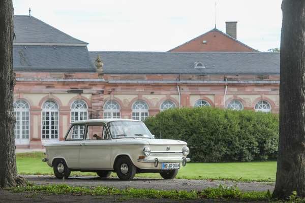 NSU Prinz IV L (1973) - der Prinz 4 im Corvair-Design war so modern wie der BMW 02 - 19. ASC Classic-Gala Schwetzingen 2023