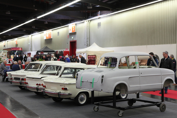 Image: NSU princes in rank and file - Retro Classics Bavaria 2019