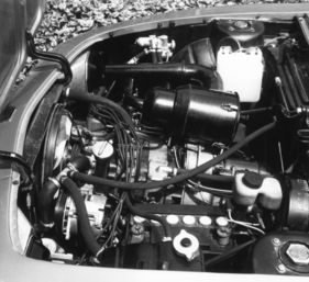 NSU Ro 80 (1968) - der eigentliche Motor ist kaum zusehen