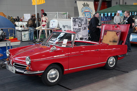 NSU Spider (1965) - mit Wankelmotor und hübscher Karosserie - an der Retro Classics Stuttgart 2013