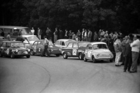 NSU TT (1968) - Startaufstellung der kleinen Tourenwagen beim Gaisbergrennen 1969