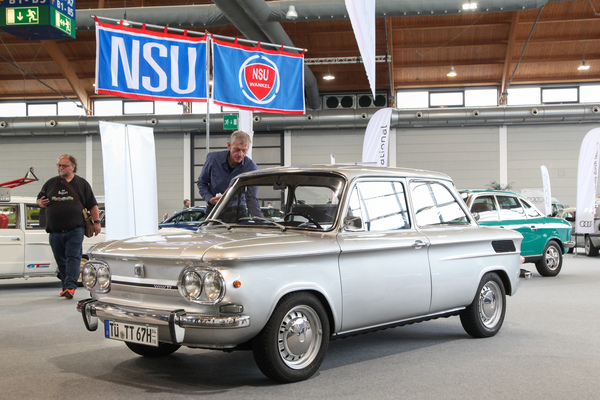 NSU TT (1970) - Serienversion des Heckmotorwagens mit 1177 cm3 und 65 PS, es wurden 49'327 Exemplare gebaut - Motorworld Classics Bodensee 2022