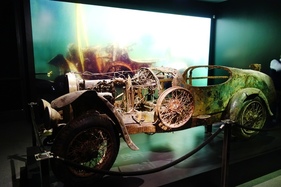 Nach 70 Jahren aus dem Lago Maggiore geborgen - Bugatti T 22 Brescia Roadster - Mullin Museum
