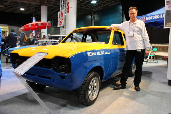 Nach Röhrls Capri soll dies die zweite Wiedergeburt eine Rallye-Legende werden - Gustav Hausmann zeigt seinen Ford Escort 1300 GT - Bremen Classic Motorshow 2016