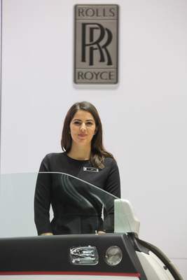 Nach einem langen Tag wird man des Lächelns schon etwas müde - Genfer Autosalon 2017