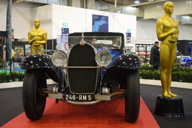 Nachbau eines Bugatti T 41 Royale (1976) für den Film "Rébus", an der Essen Motor Show 2019. Nachbau eines Bugatti T 41 Royale (1976) für den Film "Rébus", an der Essen Motor Show 2019.